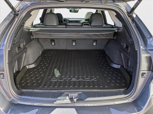 Used 2023 Subaru Outback Onyx Edition image 6