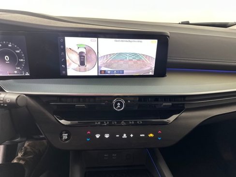 Certified 2025 Nissan Murano SL image 22