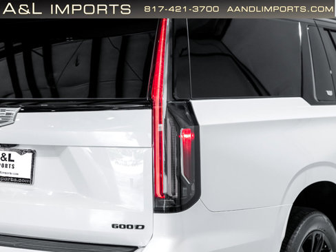 Used 2023 Cadillac Escalade ESV Sport Platinum w/ LPO, ONYX Package image 27