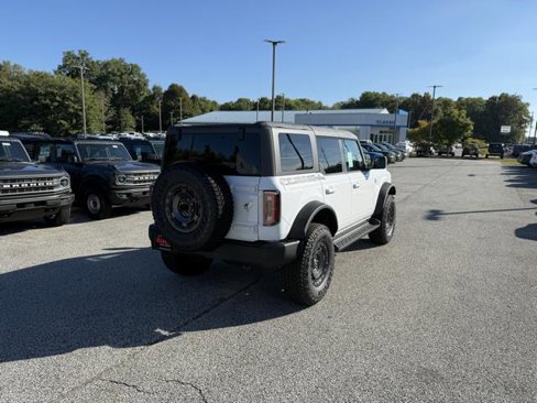 New 2025 Ford Bronco Outer Banks image 7
