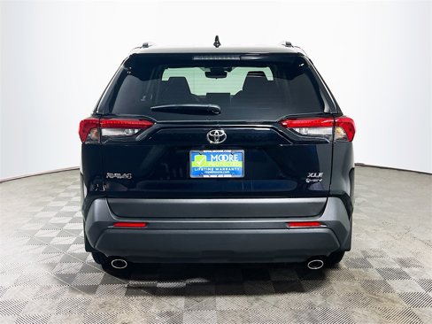 New 2025 Toyota RAV4 XLE image 7