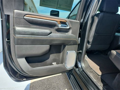 Used 2024 Chevrolet Silverado 3500 High Country image 22