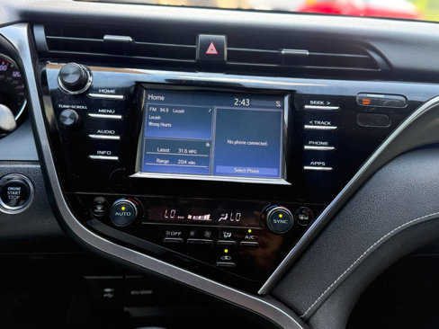 Used 2018 Toyota Camry XSE w/ Accessory Appearance Package image 16