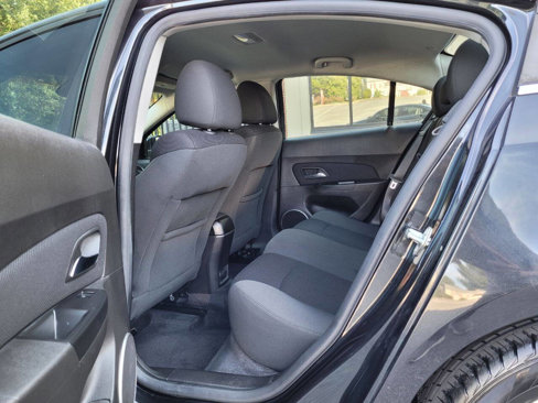 Used 2011 Chevrolet Cruze Eco image 5