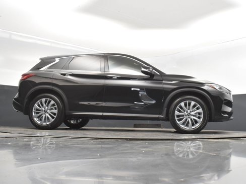 New 2025 INFINITI QX50 Pure image 44
