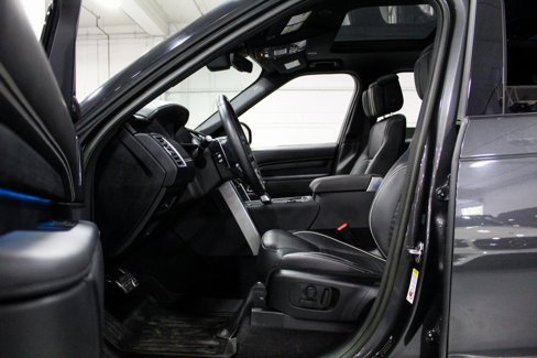 Used 2023 Land Rover Discovery HSE R-Dynamic image 10