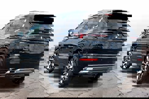 New 2025 Mitsubishi Outlander AWD image 3