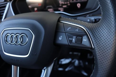 Used 2023 Audi SQ5 Premium Plus w/ Premium Plus Package image 45