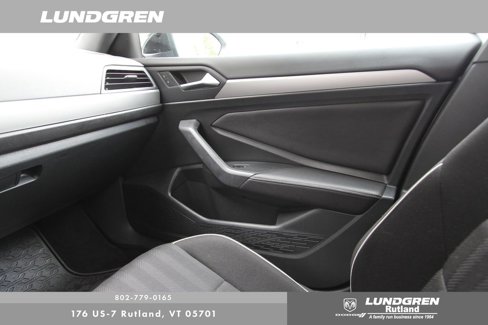 Used 2023 Volkswagen Jetta Sport image 21