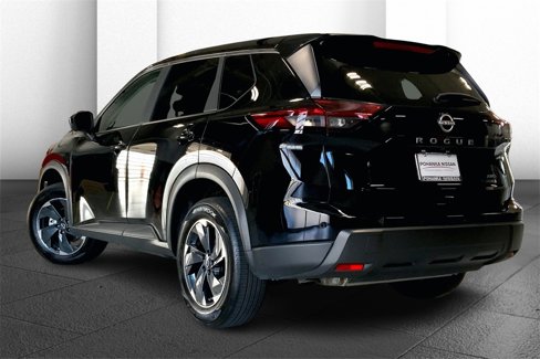 Certified 2025 Nissan Rogue SV image 10