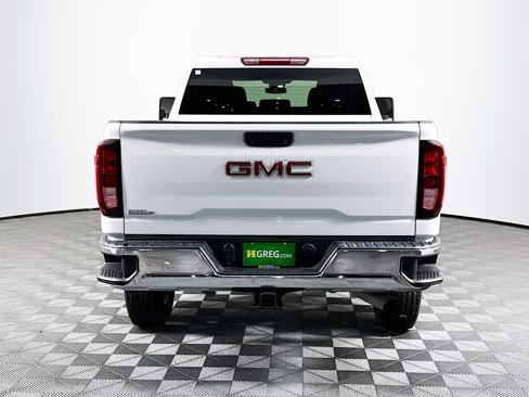 Used 2024 GMC Sierra 2500 Pro w/ Convenience Package image 8