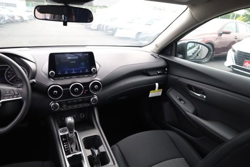 New 2025 Nissan Sentra SV w/ Trunk Package image 17