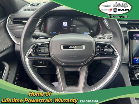 Used 2022 Jeep Grand Cherokee Overland w/ Luxury Tech Group IV image 26