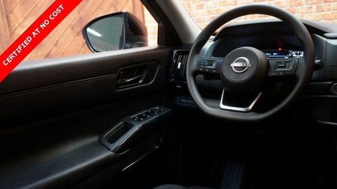 Used 2024 Nissan Pathfinder S image 33