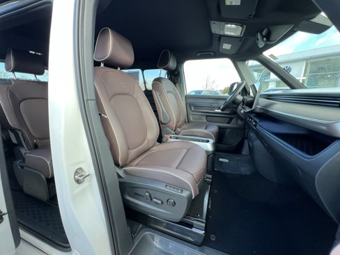 New 2025 Volkswagen ID. Buzz Pro S image 27