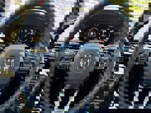 New 2026 Honda HR-V EX-L image 10