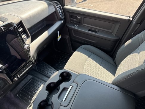 New 2025 RAM 3500 Tradesman image 34
