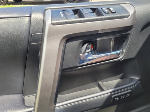Used 2021 Toyota 4Runner Limited image 31
