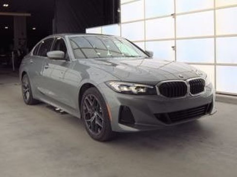 Used 2025 BMW 330i xDrive Sedan image 6