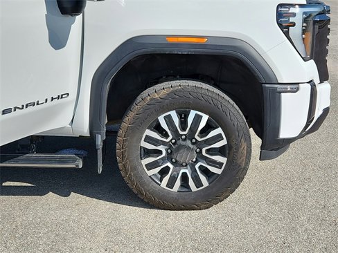 Used 2024 GMC Sierra 2500 Denali Ultimate image 17