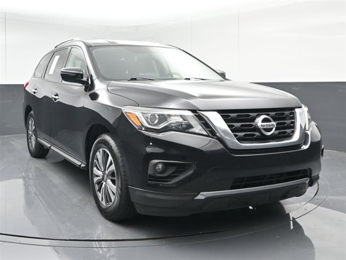 Used 2020 Nissan Pathfinder SV image 1