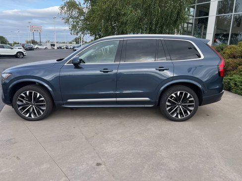 Used 2025 Volvo XC90 B5 Plus image 2