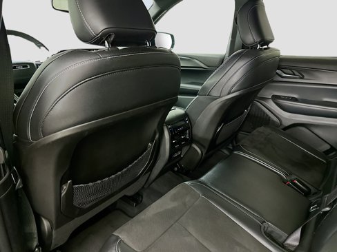 Used 2024 Jeep Grand Cherokee L Laredo image 27