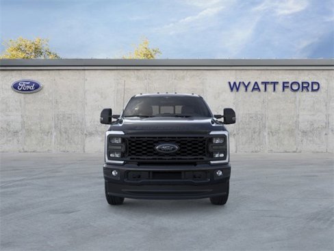 New 2025 Ford F250 XLT w/ Black Appearance Package image 6