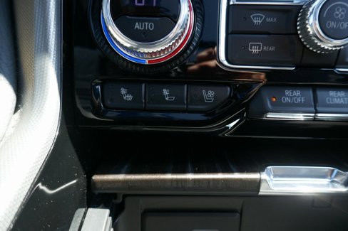 Used 2021 GMC Yukon Denali image 35