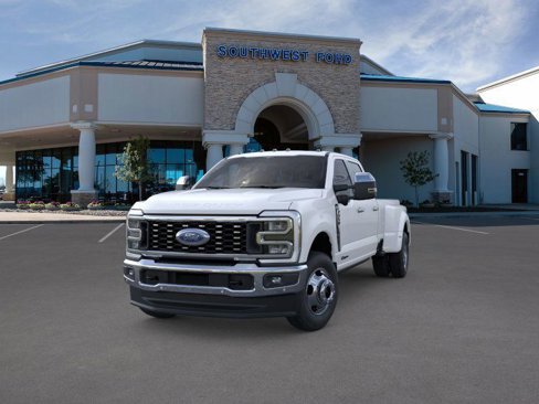 New 2025 Ford F350 4x4 Crew Cab DRW Super Duty image 2