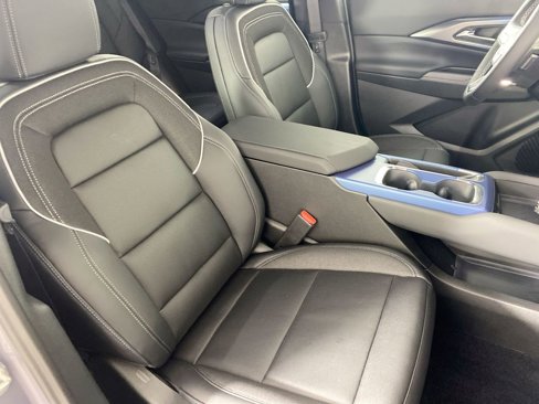 New 2025 Chevrolet Equinox EV LT w/ Convenience Package II image 26