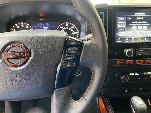 Used 2025 Nissan Frontier Pro-X w/ Tow Package image 31