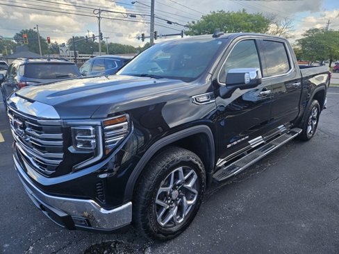 Certified 2024 GMC Sierra 1500 SLT w/ SLT Premium Package image 3