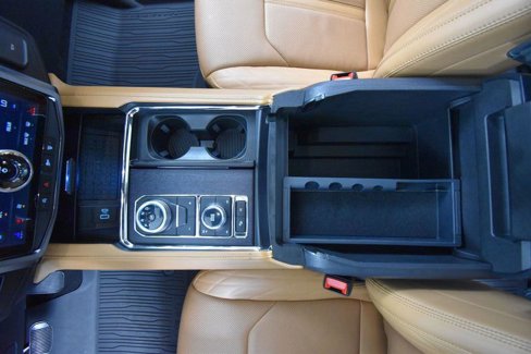 Used 2024 Ford Expedition Platinum image 38
