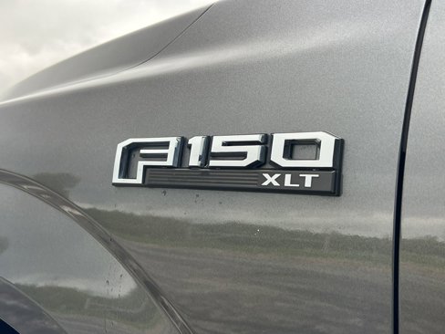 Used 2019 Ford F150 XLT w/ Equipment Group 302A Luxury image 9