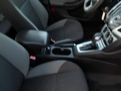 Used 2013 Ford Focus SE image 17