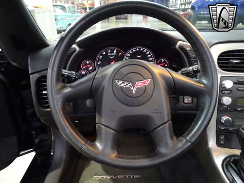Used 2005 Chevrolet Corvette Convertible w/ Preferred Equipment Group image 23