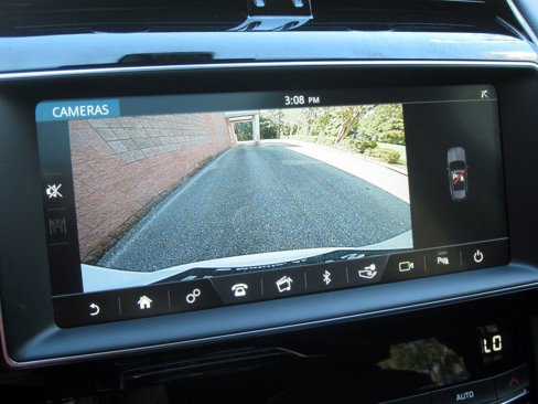 Used 2019 Jaguar F-PACE Premium image 11
