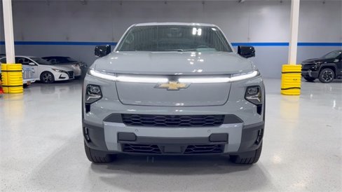 New 2026 Chevrolet Silverado EV LT image 16