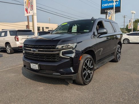 Used 2021 Chevrolet Tahoe RST w/ Luxury Package image 3