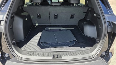 New 2026 Chevrolet Equinox ACTIV w/ LPO, Floor Liner Package image 9