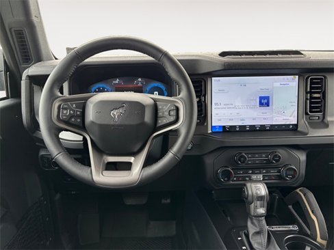 New 2025 Ford Bronco Badlands image 12
