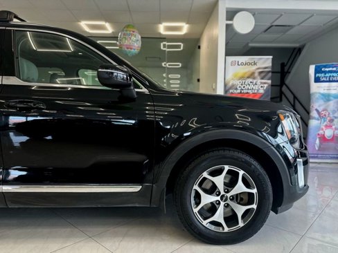 Used 2022 Kia Telluride EX image 9