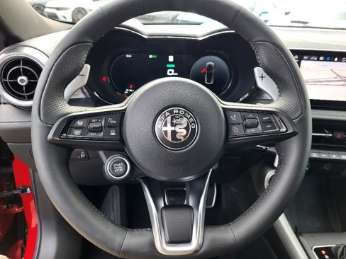 New 2024 Alfa Romeo Tonale Veloce w/ Active Assist Package image 15