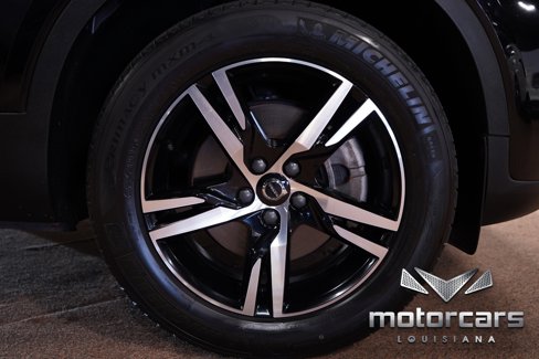 Used 2024 Volvo XC40 B5 Core image 22