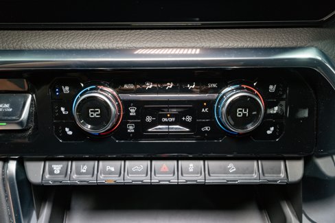 Used 2024 GMC Sierra 2500 Denali image 24