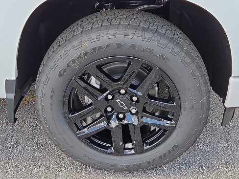 New 2026 Chevrolet Silverado 1500 Custom w/ Turbomax Blackout Package image 7