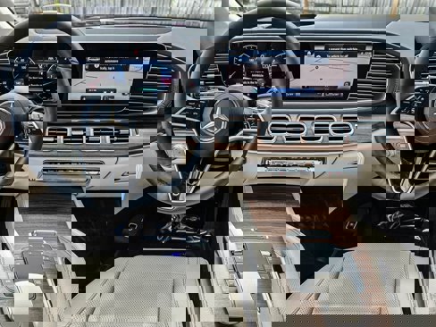 New 2026 Mercedes-Benz GLS 450 4MATIC image 37