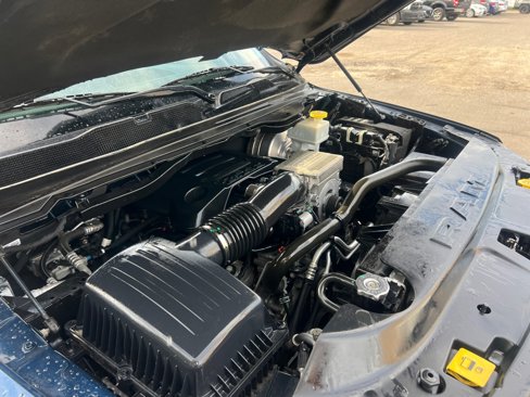 Used 2023 RAM 1500 Laramie image 32