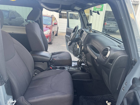 Used 2015 Jeep Wrangler Sport w/ Mopar Black Appearance Group image 16